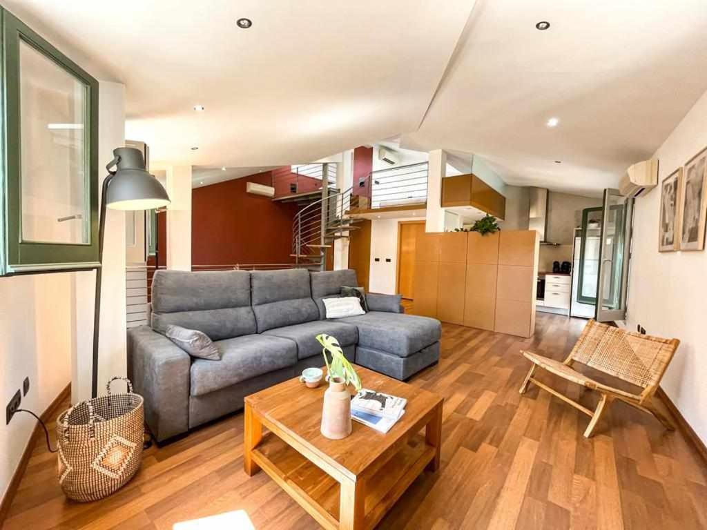 Апартаменты Loft Cort Reial Atico In The Heart Of The Old Town Жирона Экстерьер фото